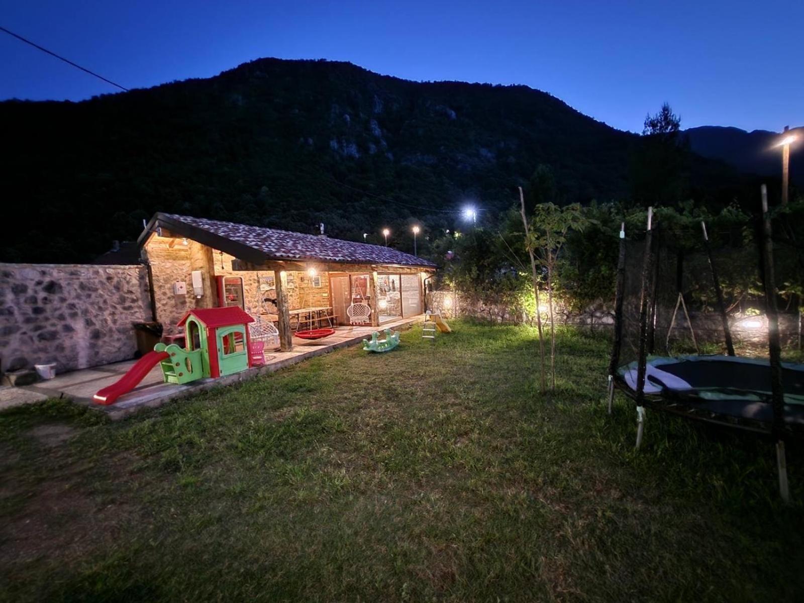 Bed & Wine Djonovic Апартаменти
