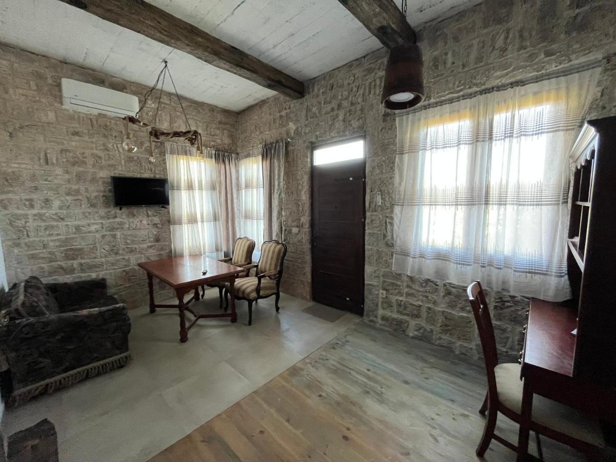 Bed & Wine Djonovic Appartement
