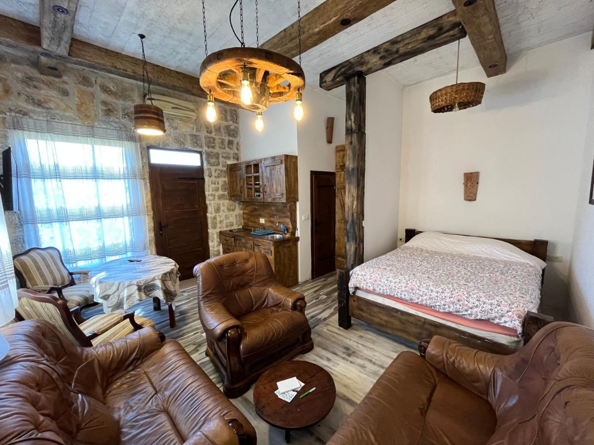 Bed & Wine Djonovic Virpazar