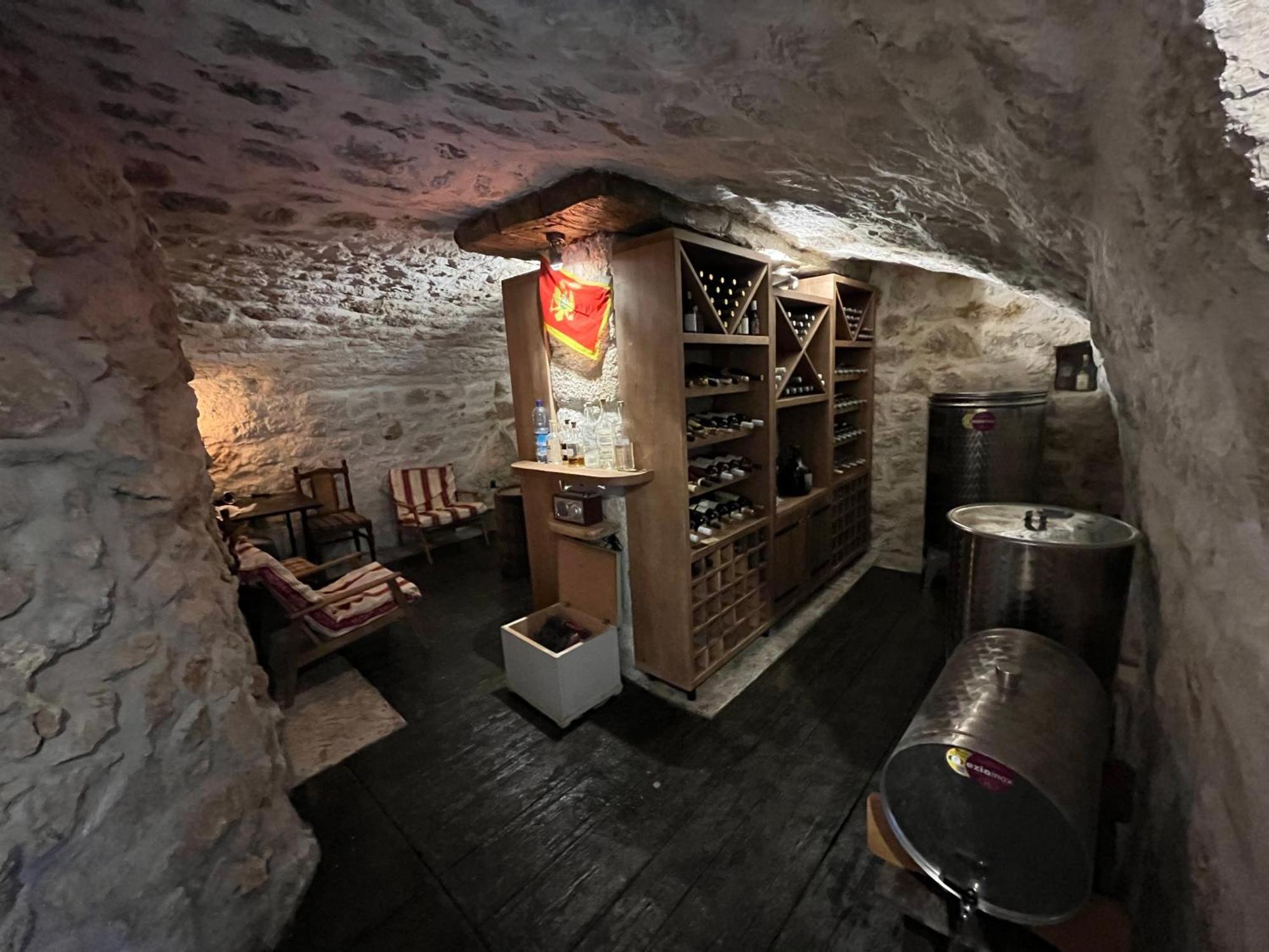 Bed & Wine Djonovic Appartement Virpazar