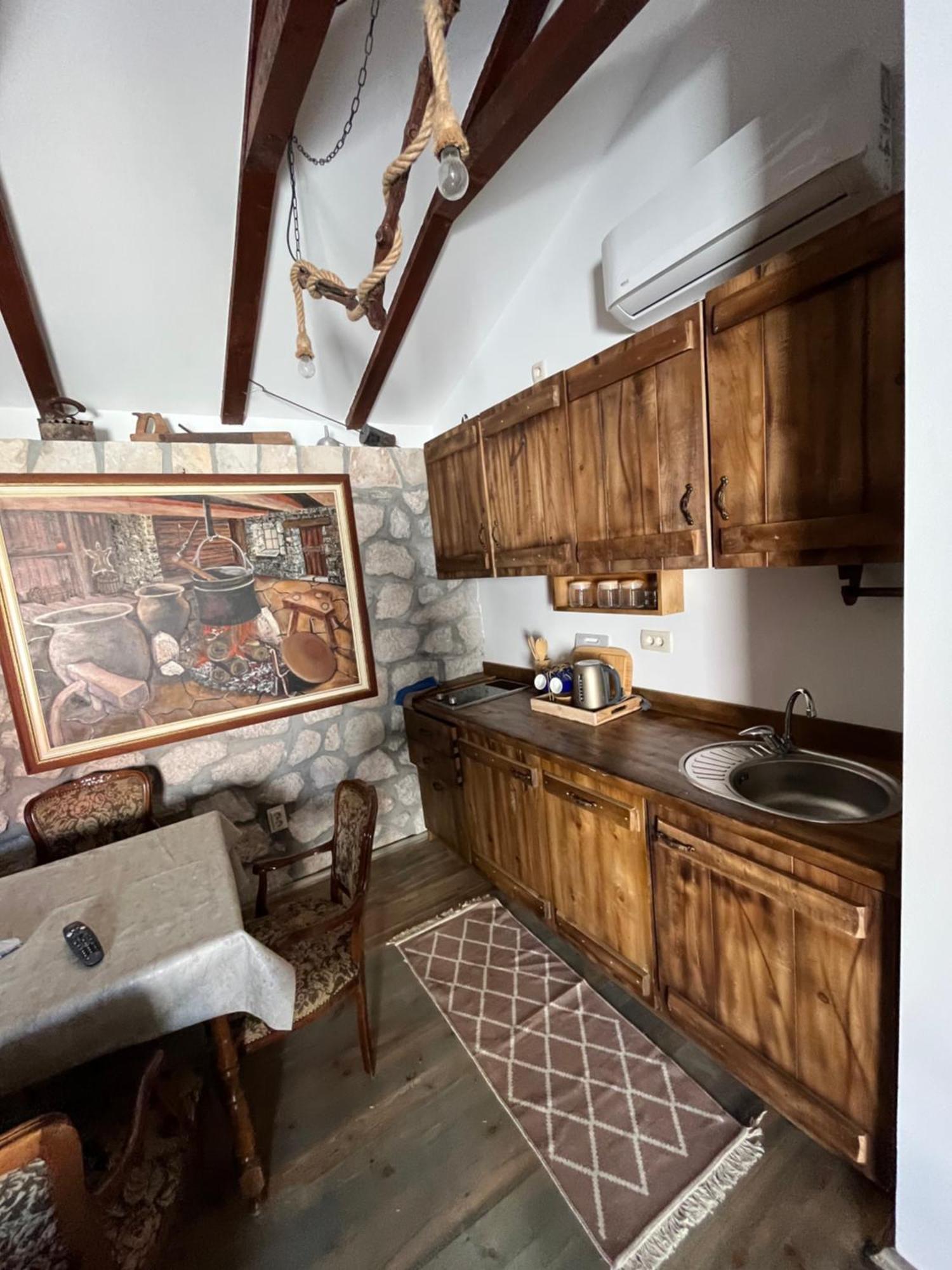 Bed & Wine Djonovic Appartement